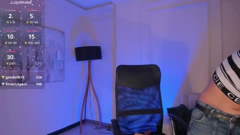 Alana online show from 11.15.25