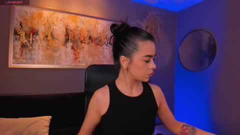 Alana online show from 11.29.25