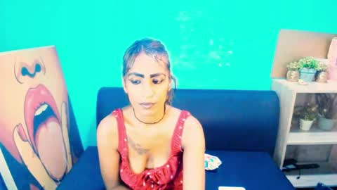 Snapshot of alanadelray chatting on 02.14.25 alanadelray online show from 02.14.25