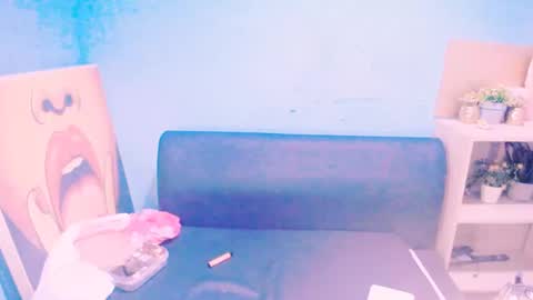 Snapshot of alanadelray chatting on 02.19.25 alanadelray online show from 02.19.25