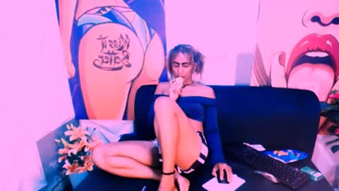 Snapshot of alanadelray chatting on 02.23.25 alanadelray online show from 02.23.25