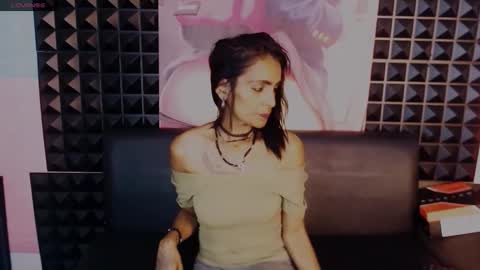 Snapshot of alanadelray chatting on 10.23.25 alanadelray online show from 10.23.25