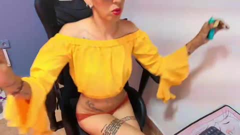 Snapshot of alanah_preston_ chatting on 09.30.25 Alanah Prestoon online show from 09.30.25