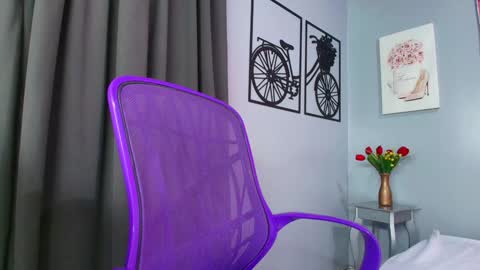 Alana  online show from 01.17.25