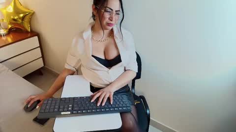 alanawestt online show from 11.14.25