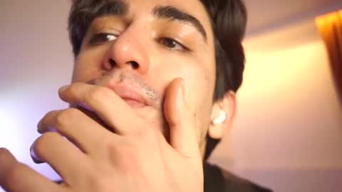 idenavarre online show from 12.17.24