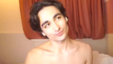 idenavarre online show from 02.23.25