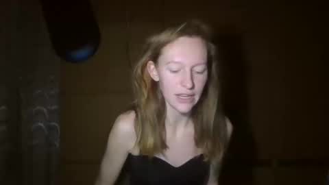 Elisa online show from 03.06.25