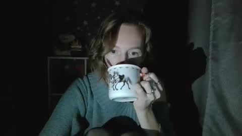 Elisa online show from 10.20.25