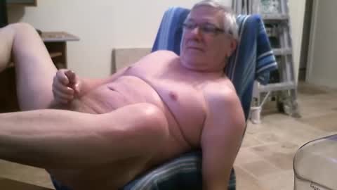 Snapshot of alanlee10allen chatting on 03.24.26 Alanlee10allen online show from 03.24.26