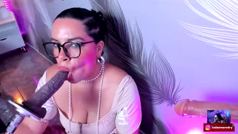 Snapshot of alanna_sloppy chatting on 09.18.25 alana silver online show from 09.18.25