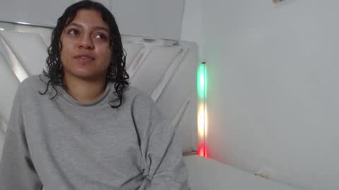 Snapshot of alannaharper chatting on 03.24.26 ALANA online show from 03.24.26