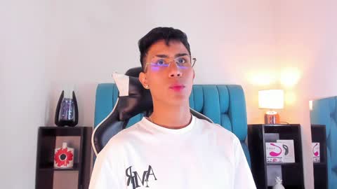 alannaughty_ online show from 01.24.25