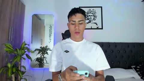 alannaughty_ online show from 11.30.25