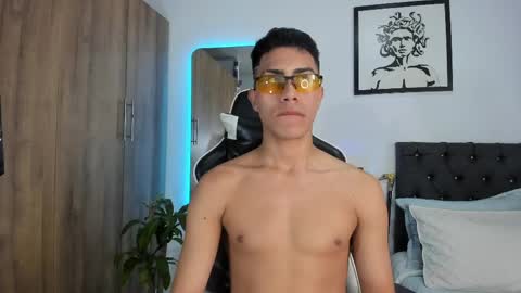 alannaughty_ online show from 04.18.26