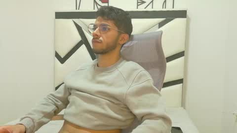 alanvilla_lobo online show from 10.11.25