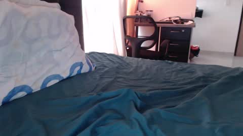 alanxxx836836 online show from 09.30.25