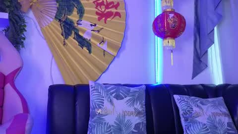 Snapshot of albaandthayron chatting on 04.21.26 albaandthayron online show from 04.21.26