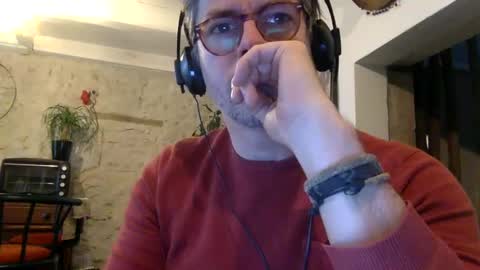Snapshot of albandant chatting on 12.04.24 albandant online show from 12.04.24