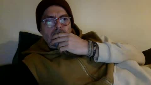 Snapshot of albandant chatting on 12.24.24 albandant online show from 12.24.24