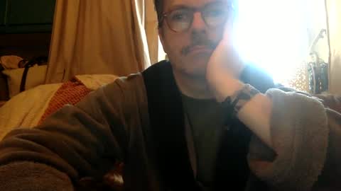Snapshot of albandant chatting on 02.18.25 albandant online show from 02.18.25