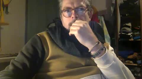Snapshot of albandant chatting on 02.19.25 albandant online show from 02.19.25