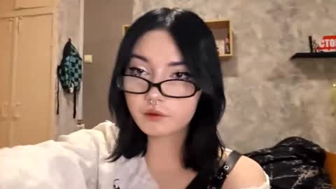 Im Katrina online show from 12.18.25