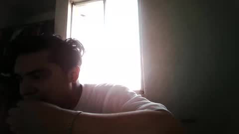 albertoarenas16 online show from 04.14.26