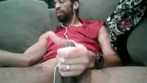 Snapshot of albundy00shoe chatting on 01.14.26 albundy00shoe online show from 01.14.26