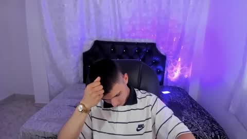 Snapshot of aleckk_boy chatting on 11.01.25 Aleck Boy online show from 11.01.25