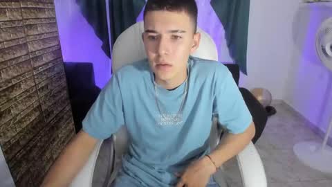 Snapshot of aleckk_boy chatting on 11.22.25 Aleck Boy online show from 11.22.25