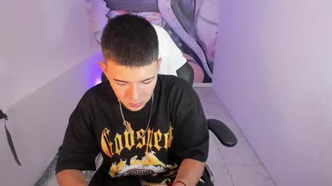 Snapshot of aleckk_boy chatting on 12.04.25 Aleck Boy online show from 12.04.25