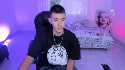 Snapshot of aleckk_boy chatting on 12.13.25 Aleck Boy online show from 12.13.25