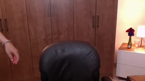 Snapshot of aleesha_cameron02 chatting on 07.18.26 Ale online show from 07.18.26