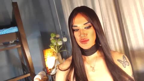 Snapshot of aleinacroft chatting on 02.09.25 aleinacroft online show from 02.09.25