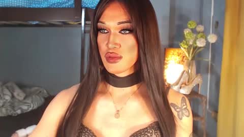 Snapshot of aleinacroft chatting on 02.18.25 aleinacroft online show from 02.18.25