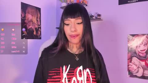 Snapshot of aleja_5 chatting on 12.23.25 Ale online show from 12.23.25