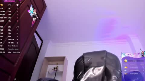 Snapshot of alejaa___ chatting on 12.23.24 Alejandra online show from 12.23.24