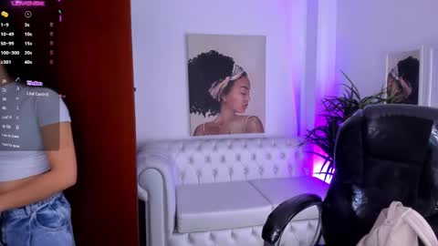 Snapshot of alejaa___ chatting on 01.27.25 Alejandra online show from 01.27.25