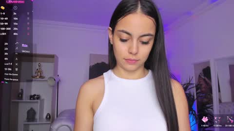 Snapshot of alejaa___ chatting on 02.05.25 Alejandra online show from 02.05.25