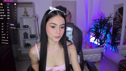 Snapshot of alejaa___ chatting on 02.06.25 Alejandra online show from 02.06.25