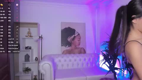 Snapshot of alejaa___ chatting on 02.19.25 Alejandra online show from 02.19.25