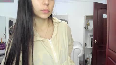 Snapshot of alejaa___ chatting on 03.05.25 Alejandra online show from 03.05.25