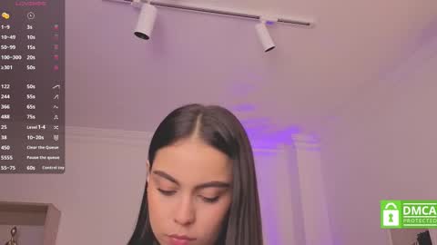 Snapshot of alejaa___ chatting on 10.04.25 Alejandra online show from 10.04.25