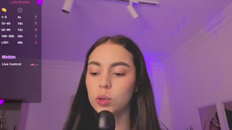 Alejandra online show from 02.06.26