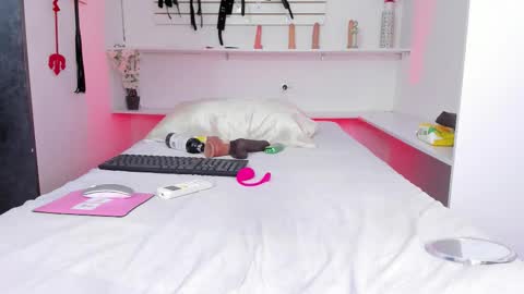 Alejandra online show from 11.16.25