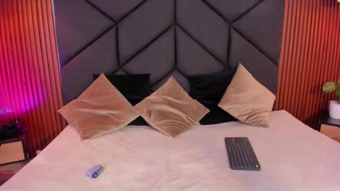 Snapshot of alejandra_vives chatting on 01.24.25 Aleja online show from 01.24.25