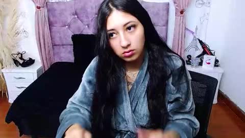 ALEJANDRA online show from 10.17.25