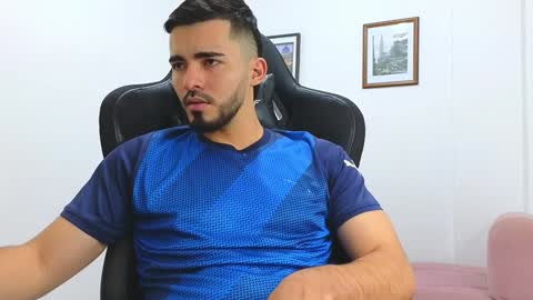 alejandroo_7 online show from 01.23.25