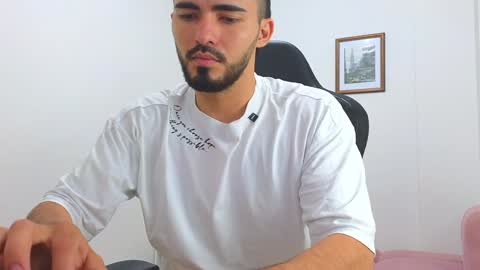 alejandroo_7 online show from 01.30.25